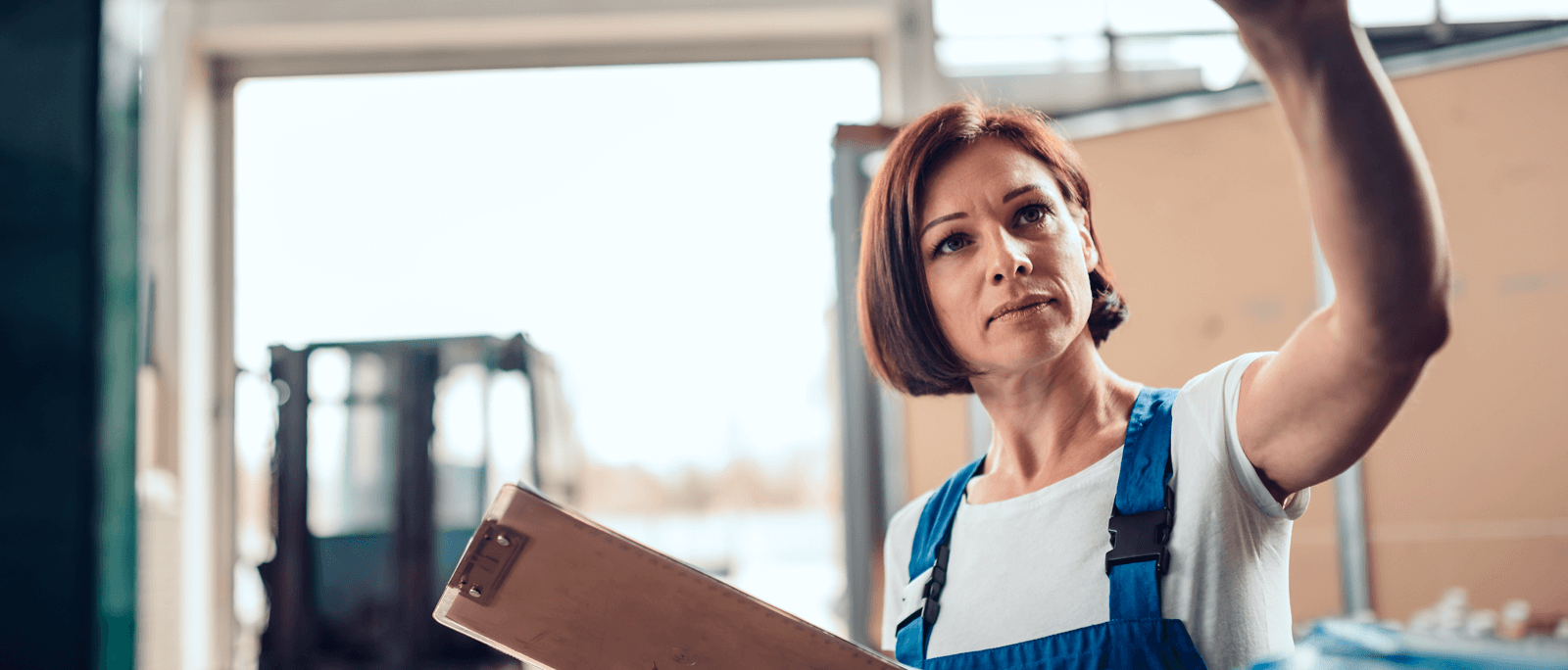 Warehouse Shipping and Receiving Clerk Job Description